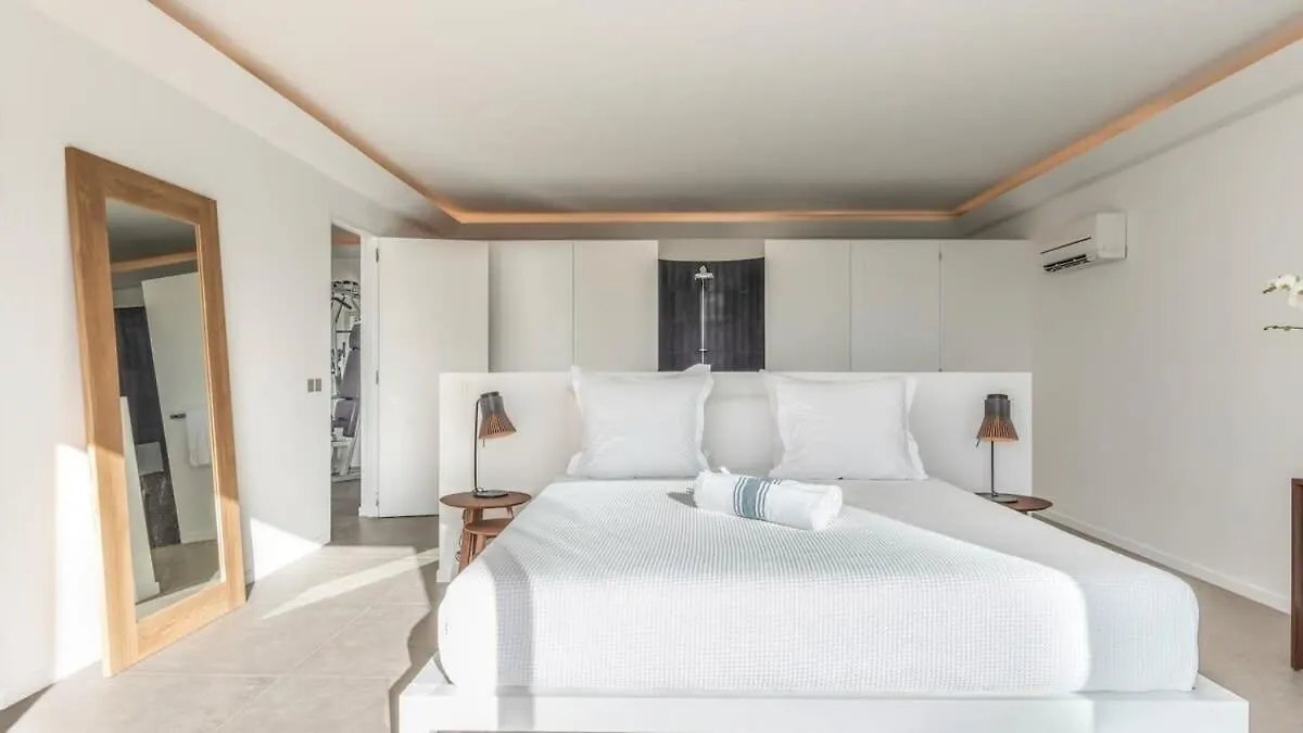 Quartier de Lorient Grand Classic Villa With Stunning Islands Views Quartier de Lorient