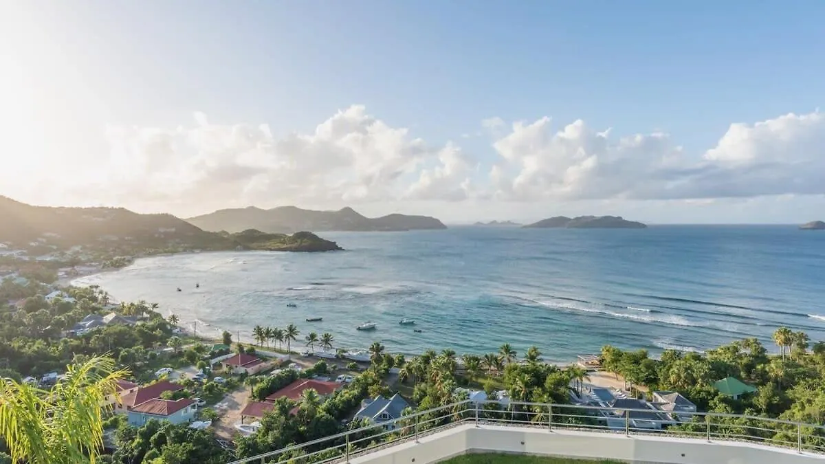 Quartier de Lorient Grand Classic Villa With Stunning Islands Views